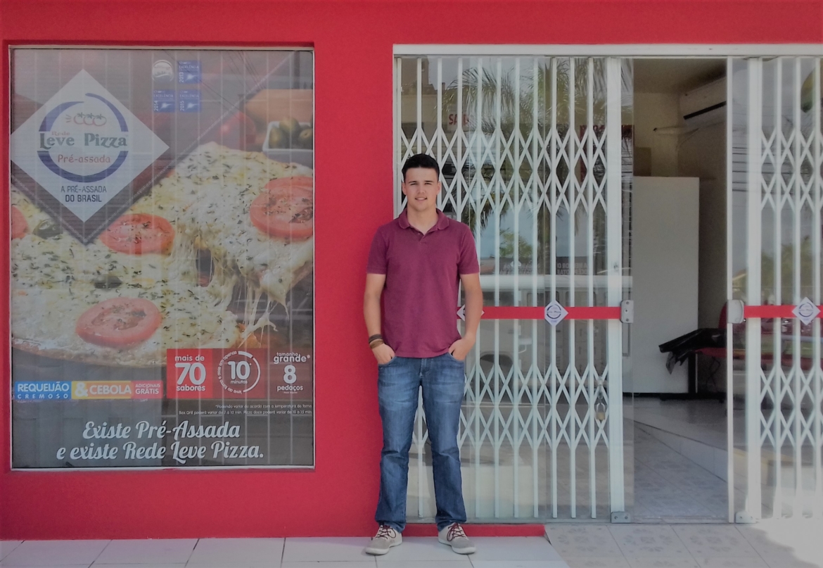 Florianópolis recebe a primeira unidade da Rede Leve Pizza