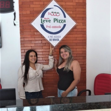 Empresárias apostam no conceito de pizzas pré-assadas para abrir negócio em Leopoldina, na Zona da Mata Mineira
