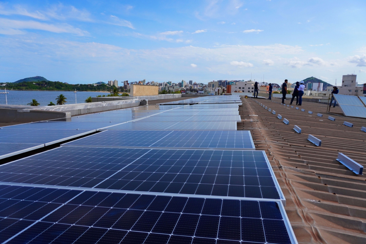 Próximo ao fim do prazo de isenção da taxação, consumidores correm para instalar sistema de energia fotovoltaica