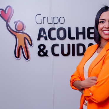 Ela faturou seu primeiro R$ 1 milhão em 14 meses de franquia oferecendo serviços de cuidador de idoso em Belo Horizonte