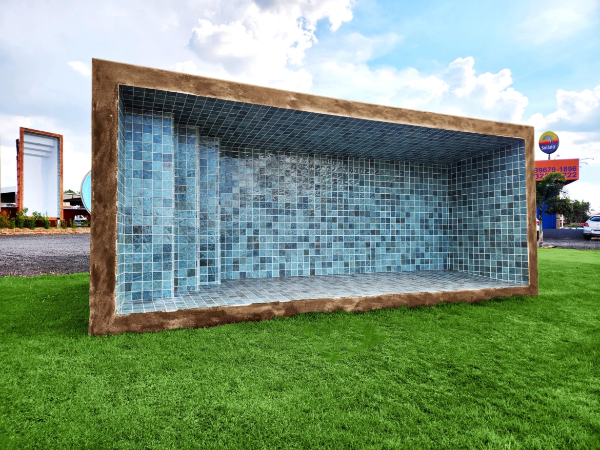 Solário lança linha de piscinas de fibra revestida com cerâmica
