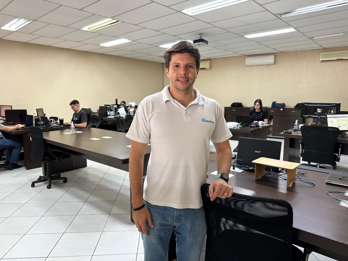 Gigatron Franchising oferece subsídio estratégico a franqueados para impulsionar crescimento comercial e digital