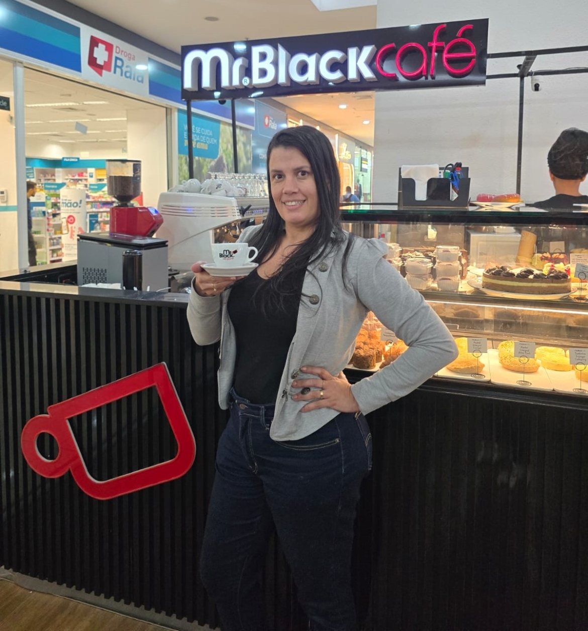 Franqueada da Mr. Black Café Gourmet mostra como transformar operações em dificuldades em negócios rentáveis com modelo de repasse