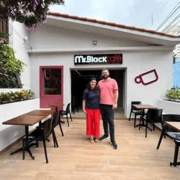 Rede mineira avança na capital paulista com operações em regiões estratégicas e franqueados que trocaram carreiras tradicionais pelo empreendedorismo