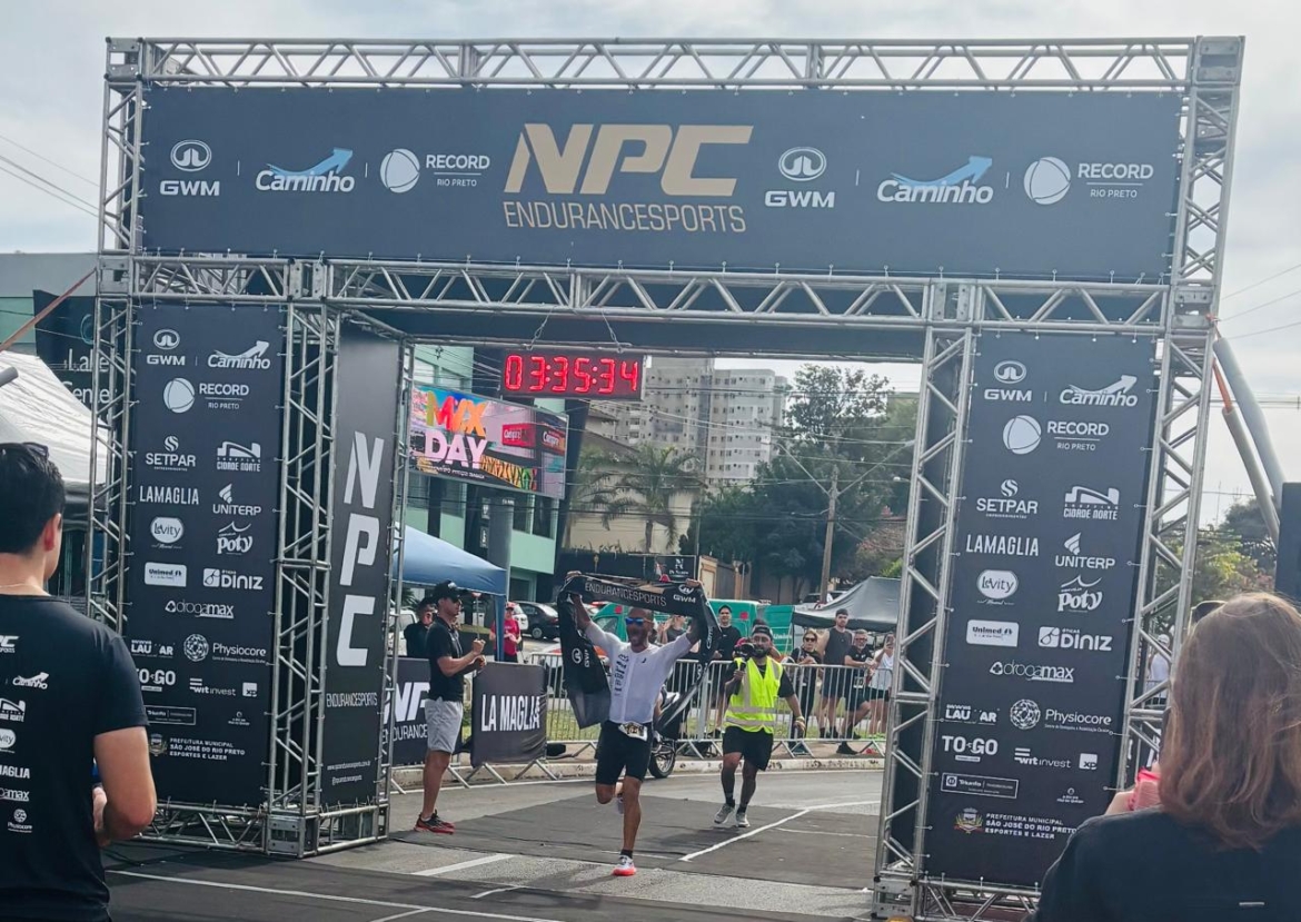 NPC EnduranceSport reúne mais de 5 mil pessoas a Represa Municipal de São José do Rio Preto para conferir provas de triatlo