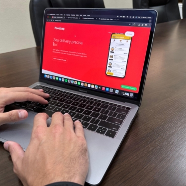 Foodzap deixa de ser apenas um cardápio digital e se transforma em sistema completo para restaurantes, com previsão de crescimento de 80% em 2025