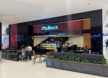 Cafeterias como ponto de encontro: o novo papel do café na vida social do consumidor