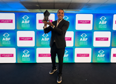 Lave & Pegue conquista Selo de Excelência em Franchising ABF 2026 e reforça protagonismo no mercado de lavanderias inteligentes
