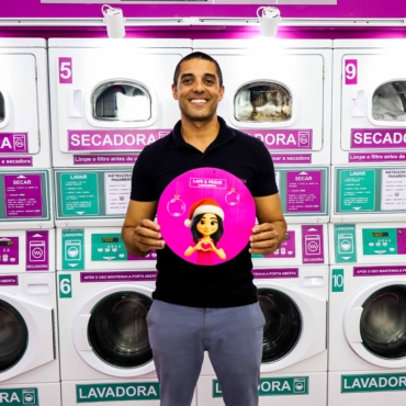 Do sabão ao aplicativo: inovação muda a forma de lavar roupas no Brasil