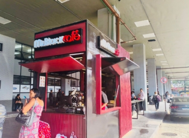 Café gourmet em qualquer lugar: franquia aposta em container para crescer em pontos sem lojas e abre nova frente de expansão