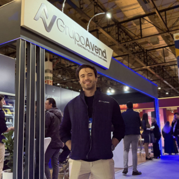 Varejo automatizado ganha protagonismo no franchising e impulsiona expansão do Grupo Avend após estreia na ABF Expo
