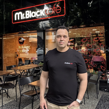 Franquias de cafeterias seguem em expansão mesmo em cenários econômicos desafiadores e se consolidam como porta de entrada para novos empreendedores